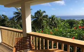 Pacific Views, Tranquil Location, Large Home Navy House 2